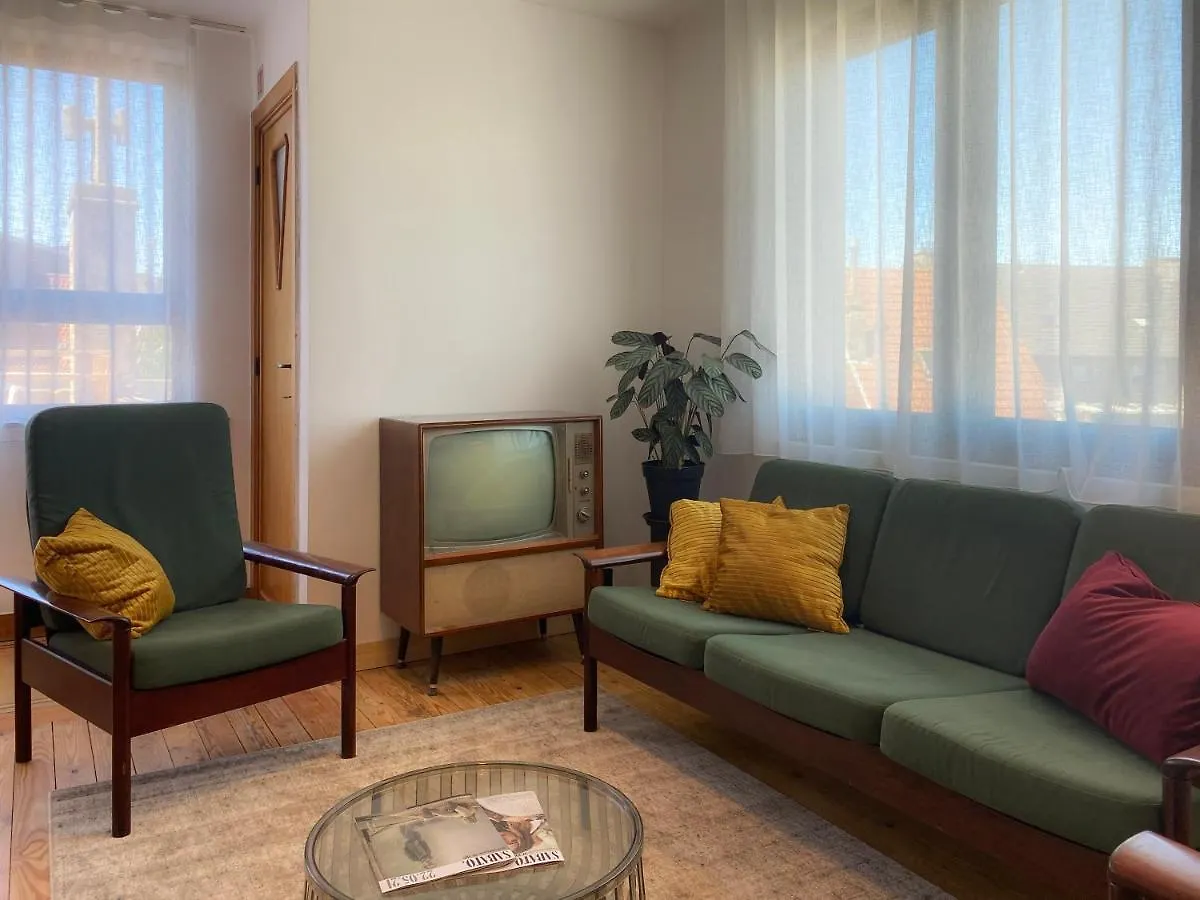 Family Floor - La Couronne Oostende - Authentiek Appartement Met Veel Lichtinval Ostend