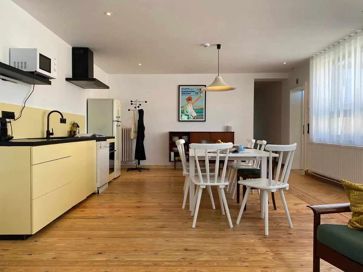 Apartment Family Floor - La Couronne Oostende - Authentiek Appartement Met Veel Lichtinval
