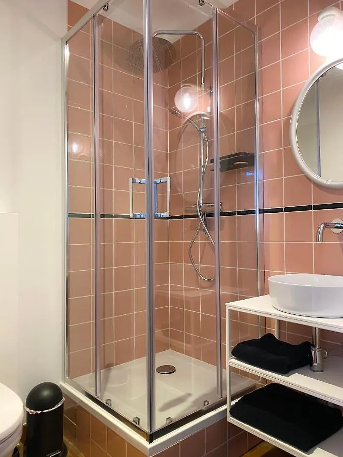 Family Floor - La Couronne Oostende - Authentiek Appartement Met Veel Lichtinval Apartment