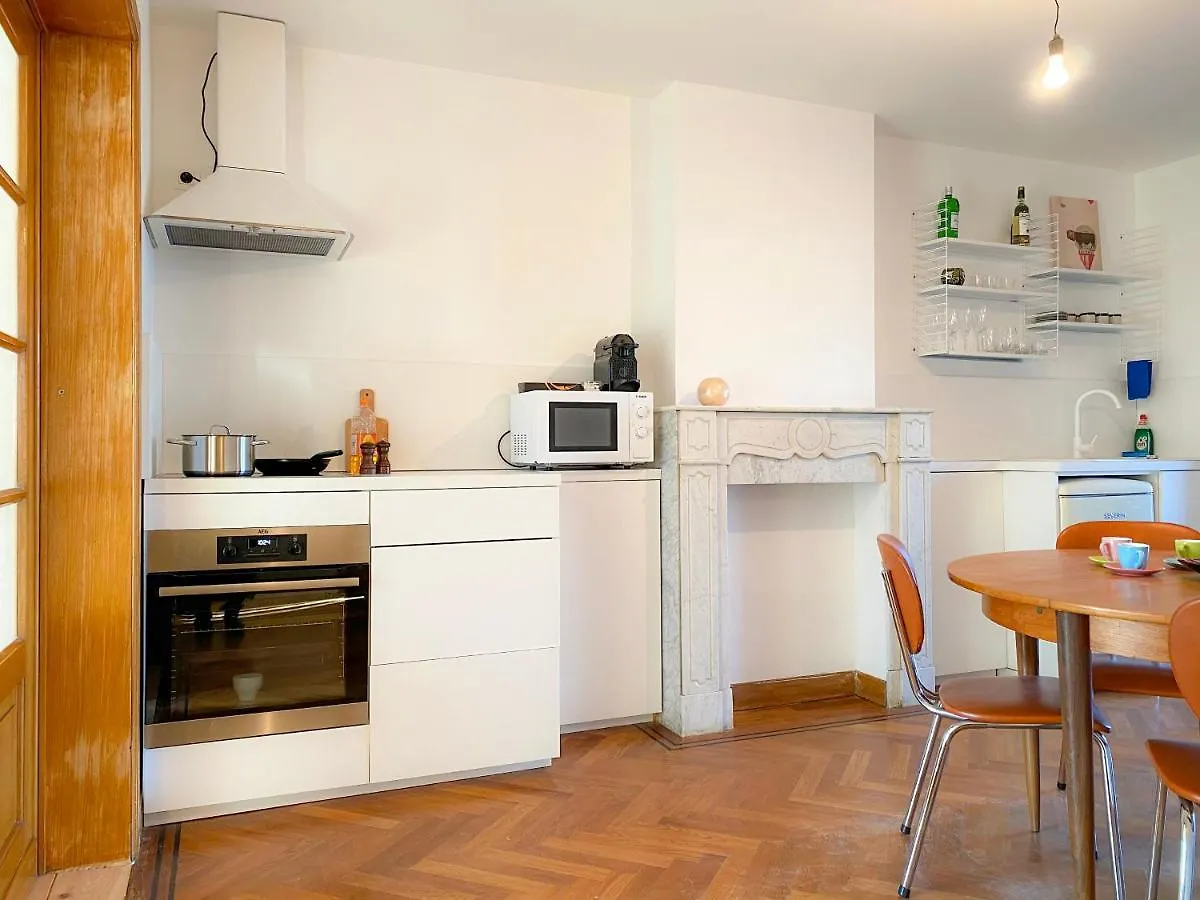 Family Floor - La Couronne Oostende - Authentiek Appartement Met Veel Lichtinval Apartment